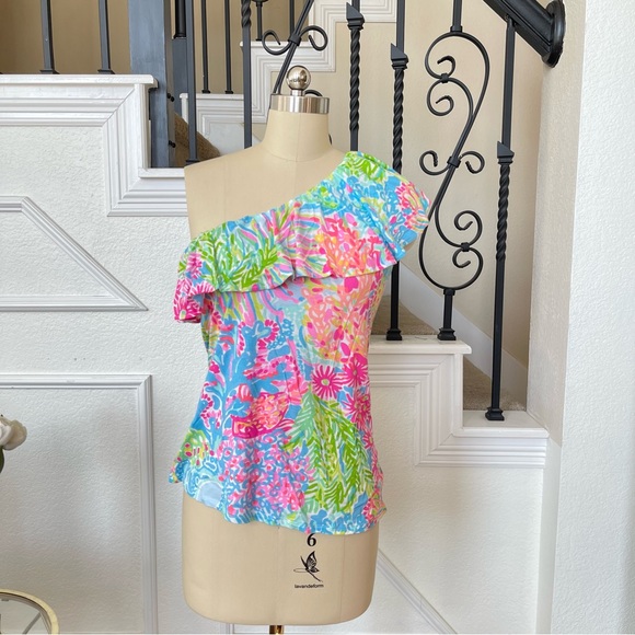 Lilly Pulitzer LOVERS CORAL  Zeldie top like new one shoulder ruffle top Small S - Picture 2 of 7